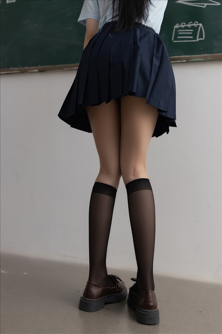 鱼子酱Fish---班长的礼物130P-155GB-20240822aa-130P-155-GB-08-23