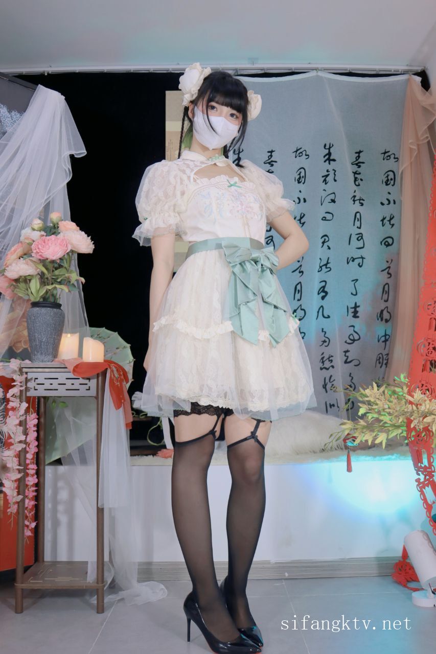 Miao喵酱x小简x奶糊-2024大型三人春晚限定-裸舞才艺-02-16