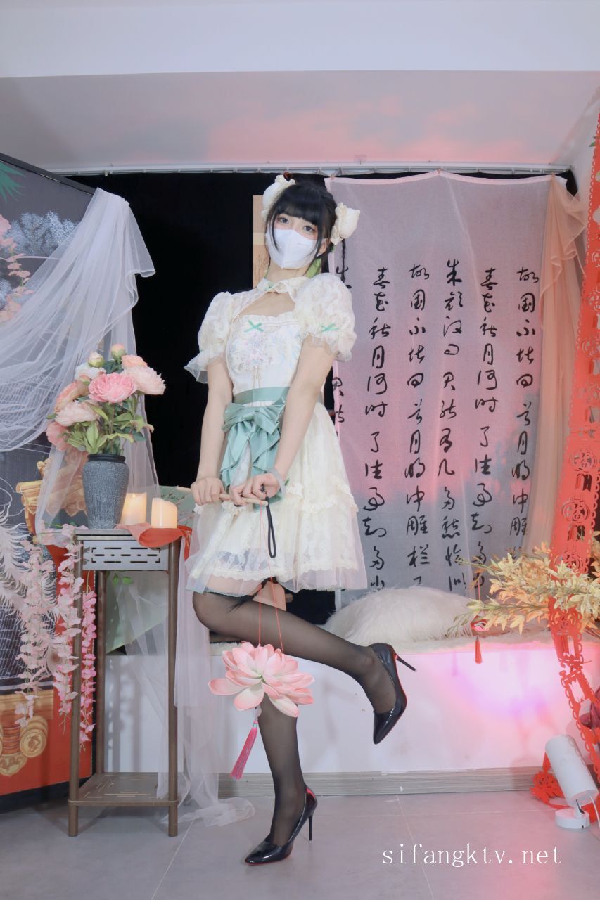 Miao喵酱x小简x奶糊-2024大型三人春晚限定-裸舞才艺-02-16