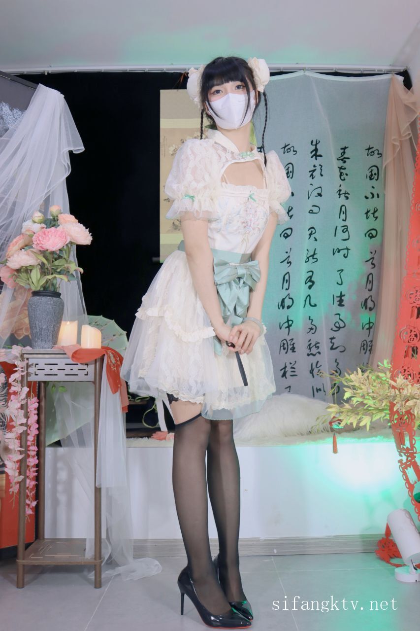 Miao喵酱x小简x奶糊-2024大型三人春晚限定-裸舞才艺-02-16