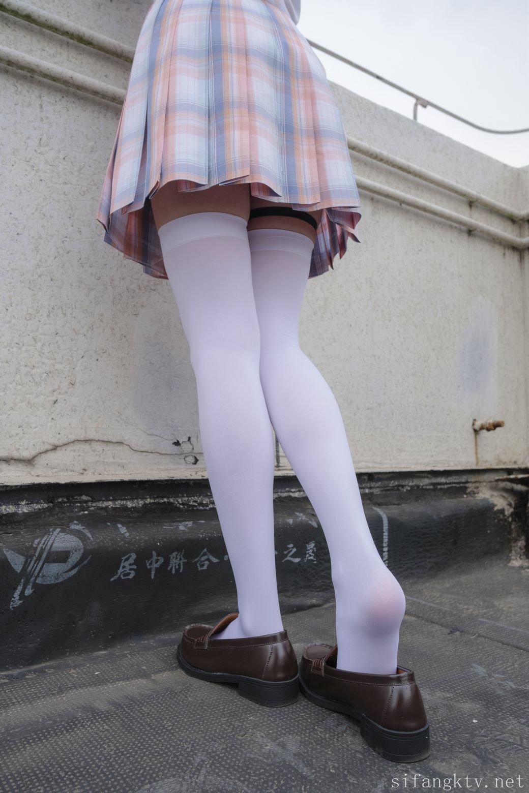 VIP小七-JK-R18-230P1V-372G-01-14