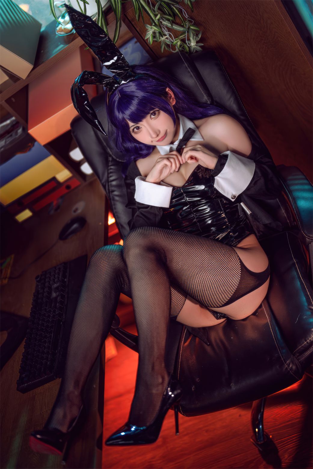 是三不是世w---喜多川海梦-紫发兔女郎-06-21