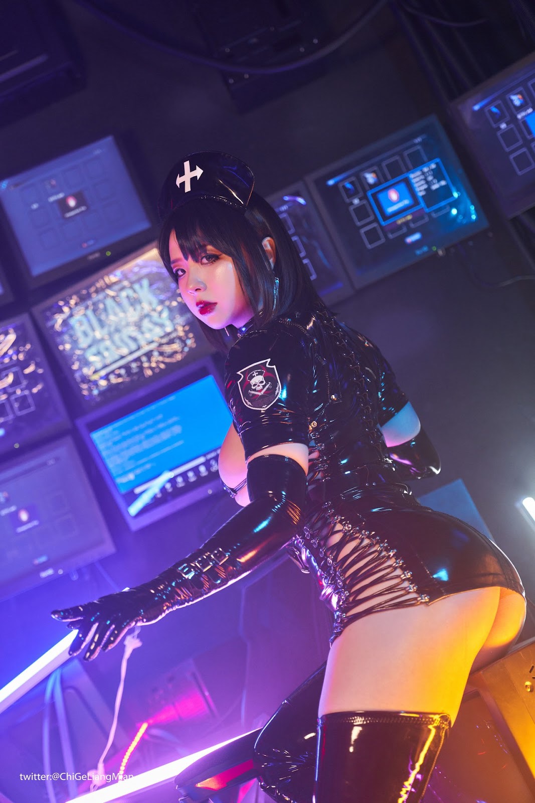 Cosplay-皮皮奶可可爱了啦-黑暗护士-04-04