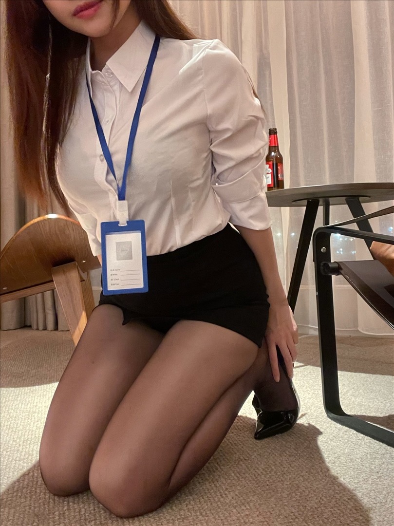 miko酱---23年05月合集297P-297P-53819-MB-20240811y-08-14-2