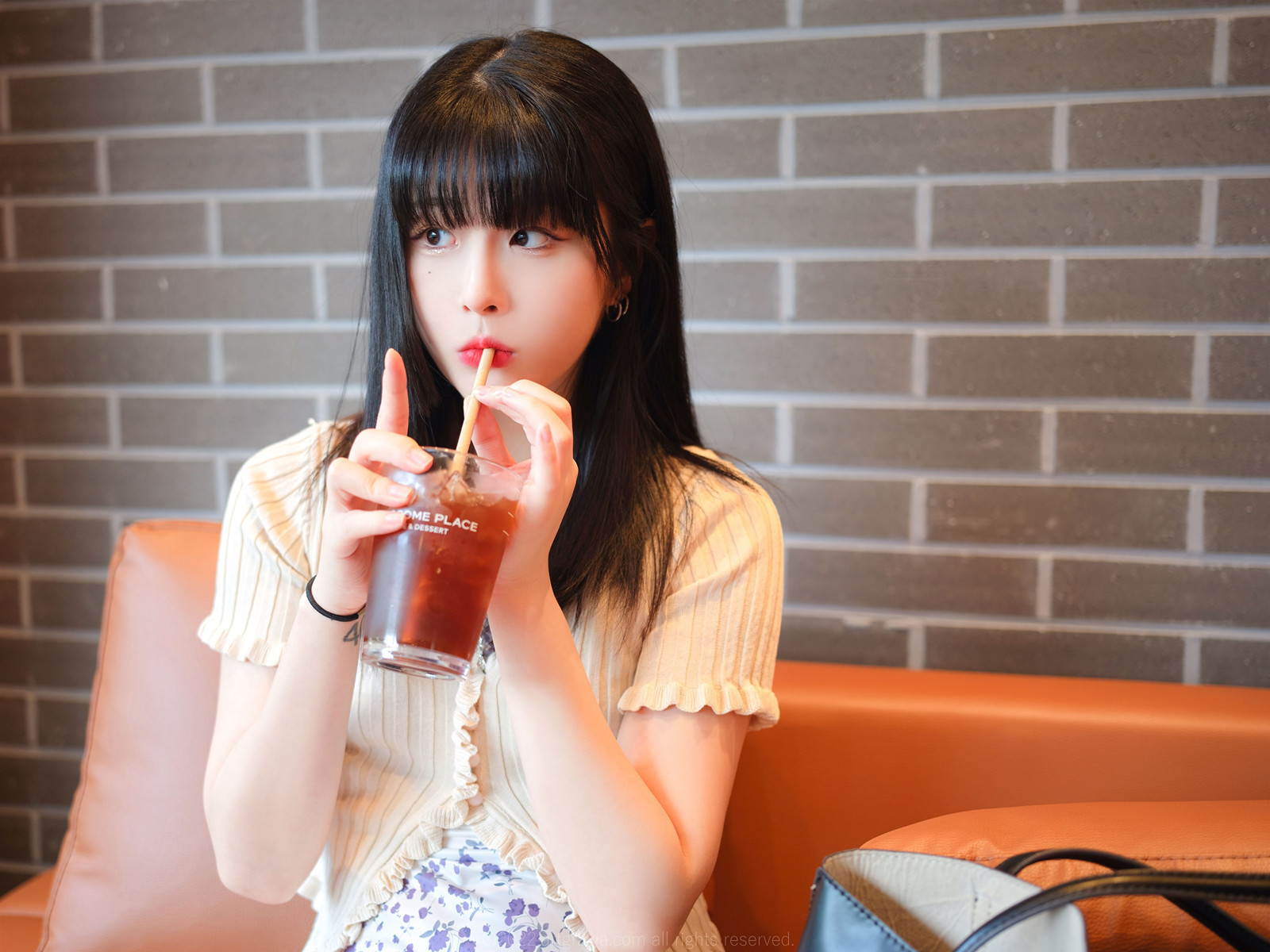 JangJoo-장주-ArtGravia-Vol406-Photobook-Set01-12-03