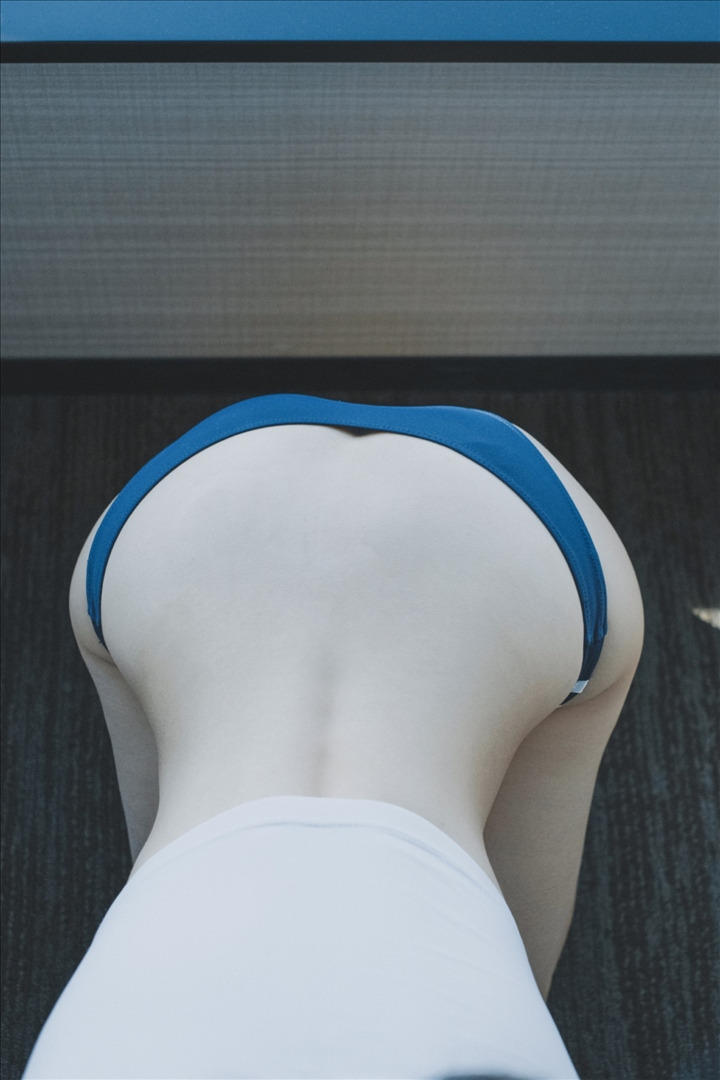 可可小白兔---礼物体操服少女-35P-35P-2326-MB-20240904e-09-06