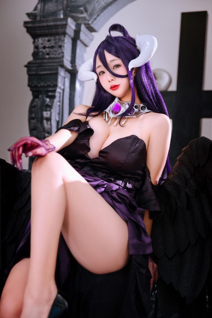 日奈娇---20241月月刊-雅儿贝德礼服-04-11