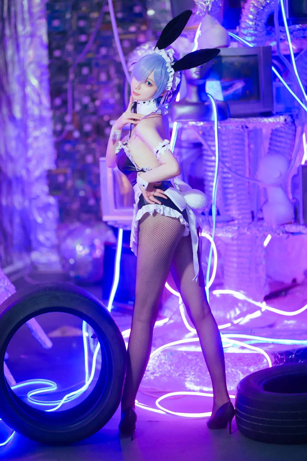 封疆疆v---蕾姆兔女郎-18P-212MB-03-07