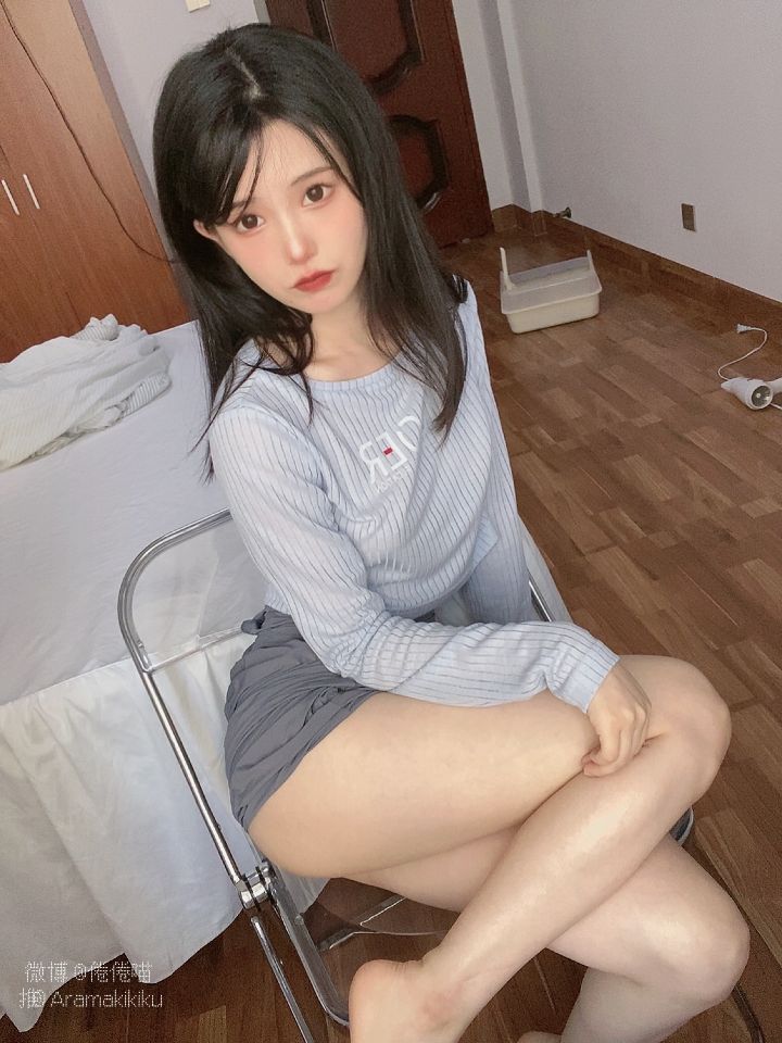 倦倦喵---吉他妹妹-01-16