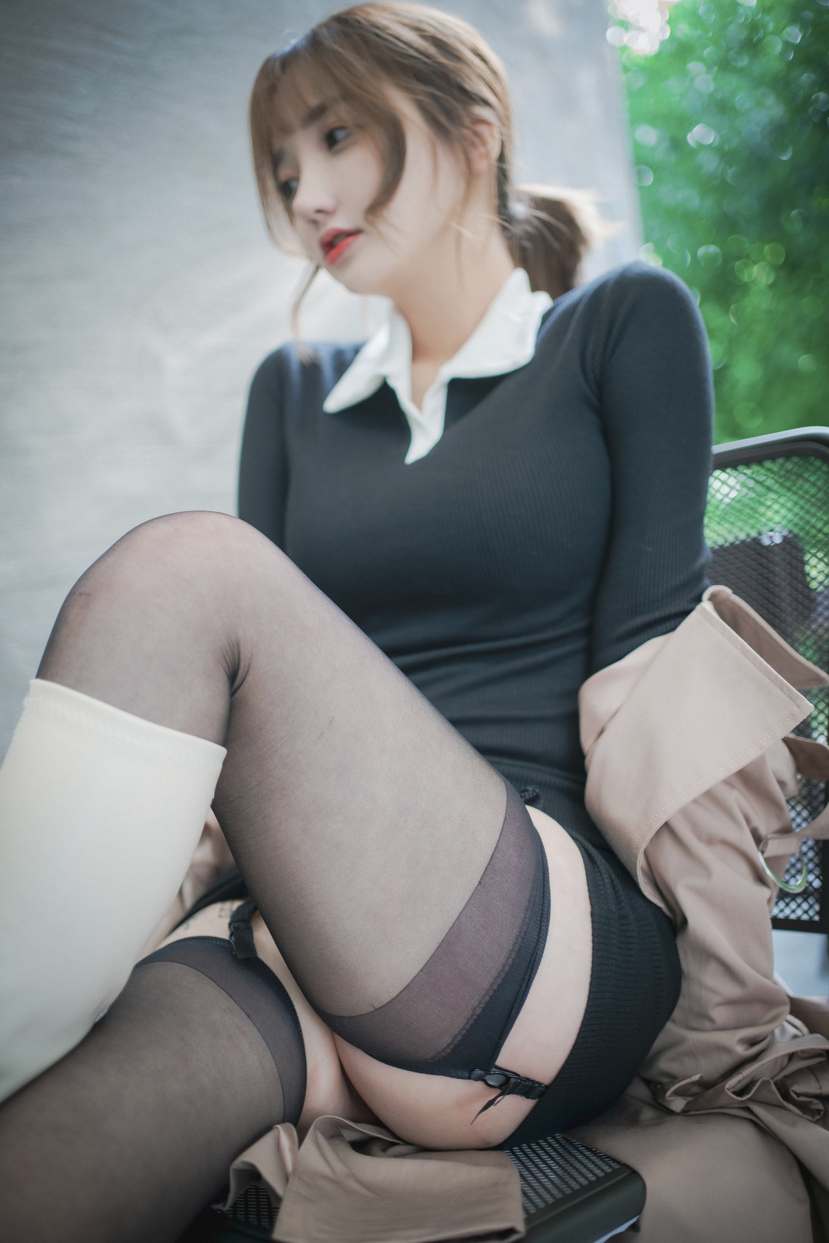 Son-Yeeun-손예은-LOOZY-A-Snap-of-Intimacy-Set02-04-03