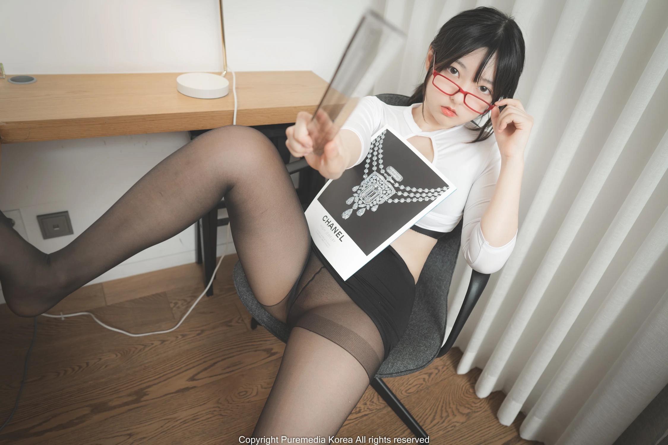 Hansom-한솜-PURE-MEDIA-Vol141-After-Hard-Core-Class-Set01-12-25