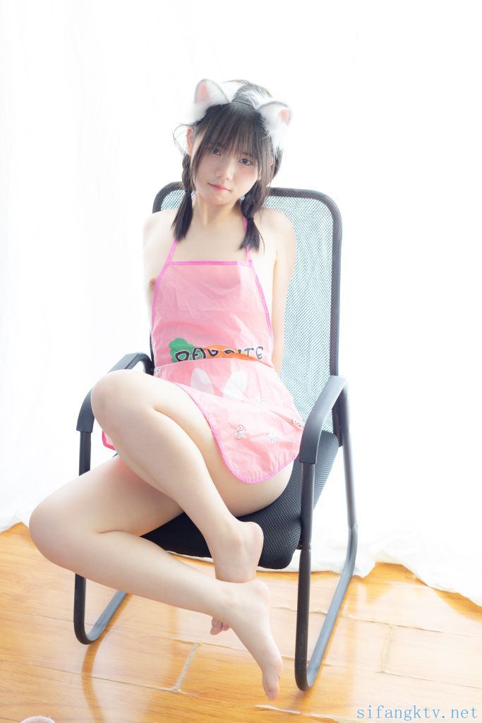 少女秩序---小鱼---粉色肚兜-92P1V-199G-01-12