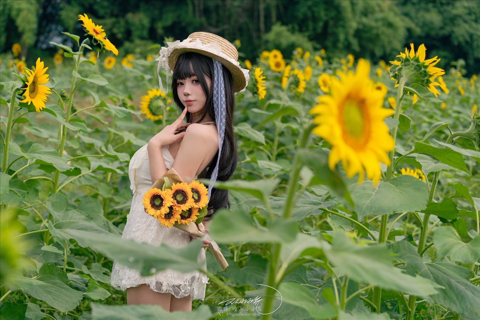 咬一口兔娘-咬人小小兔---七月作品-夏の葵-74P1V-74P-1V-101298-MB-20240828ad-08-30