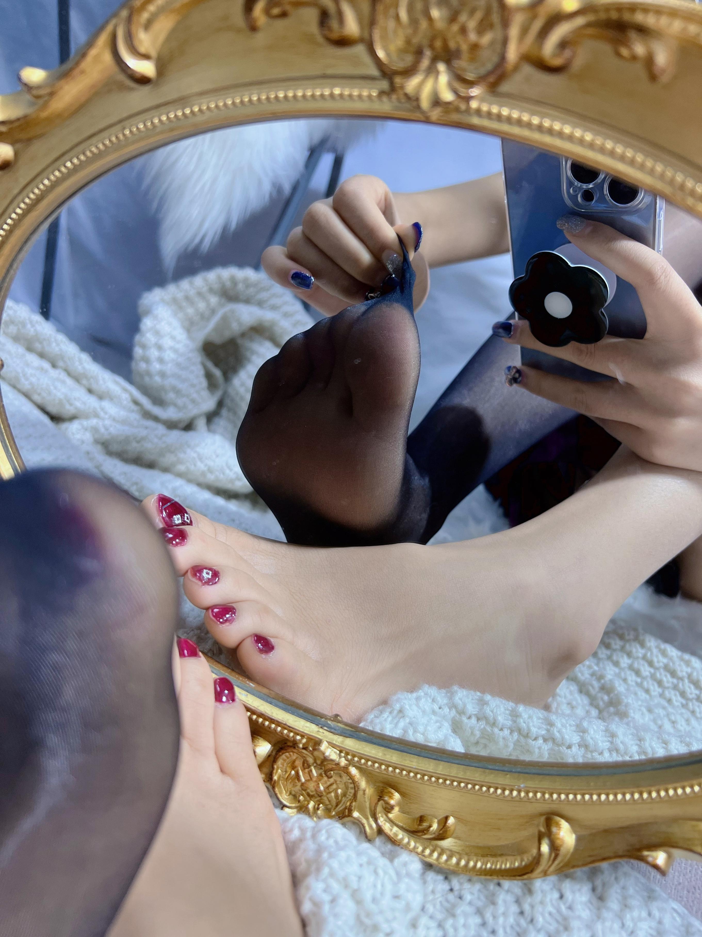 013纪念小小v5--微密圈系列--女佣吊带25P-432M-08-29