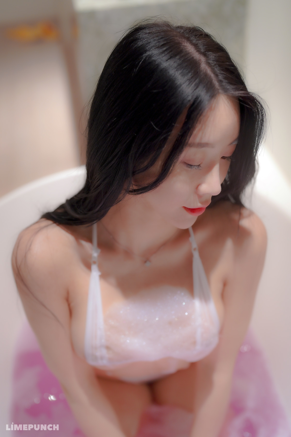 Minjung-민정-LimePunch-LPXB-005-Set02-11-05