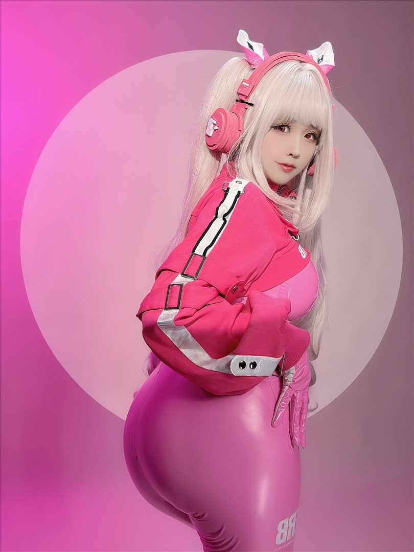 miko酱---23年05月合集297P-297P-53819-MB-20240811y-08-14-2