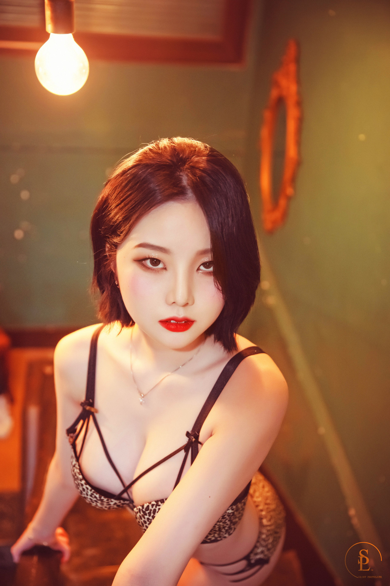 Yuna-유나-SAINT-Photolife-Yuna8217s-Wild-8211-Set03-09-22