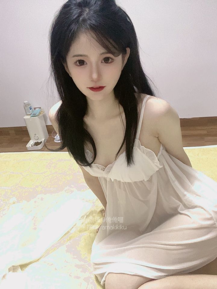 倦倦喵---白睡衣-01-16