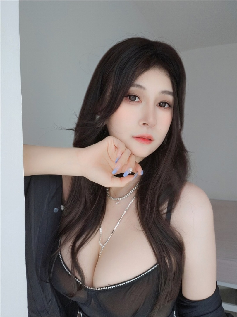 白银81---23年09月Fantia订阅-24套-214P12V-61203-MB-20240901m-09-02