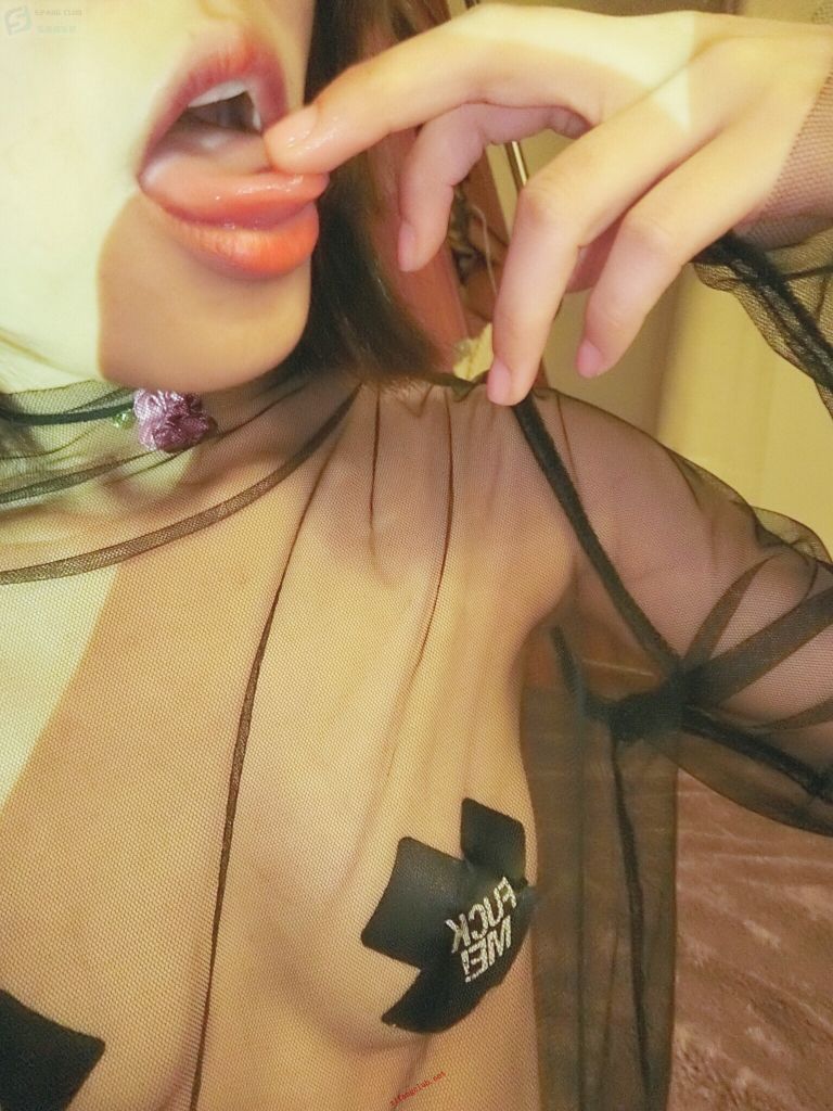 布丁大法---黑丝网袜震动棒---R18-12-23