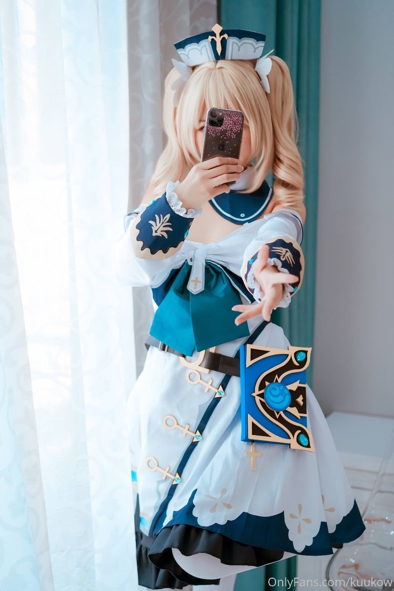 KuukoW-Barbara-Gunnhildr-33P-03-17