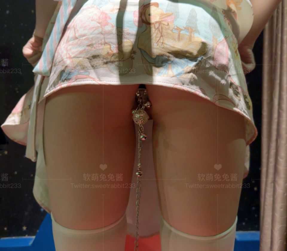 软萌兔兔酱-被囚禁的少女-01-29