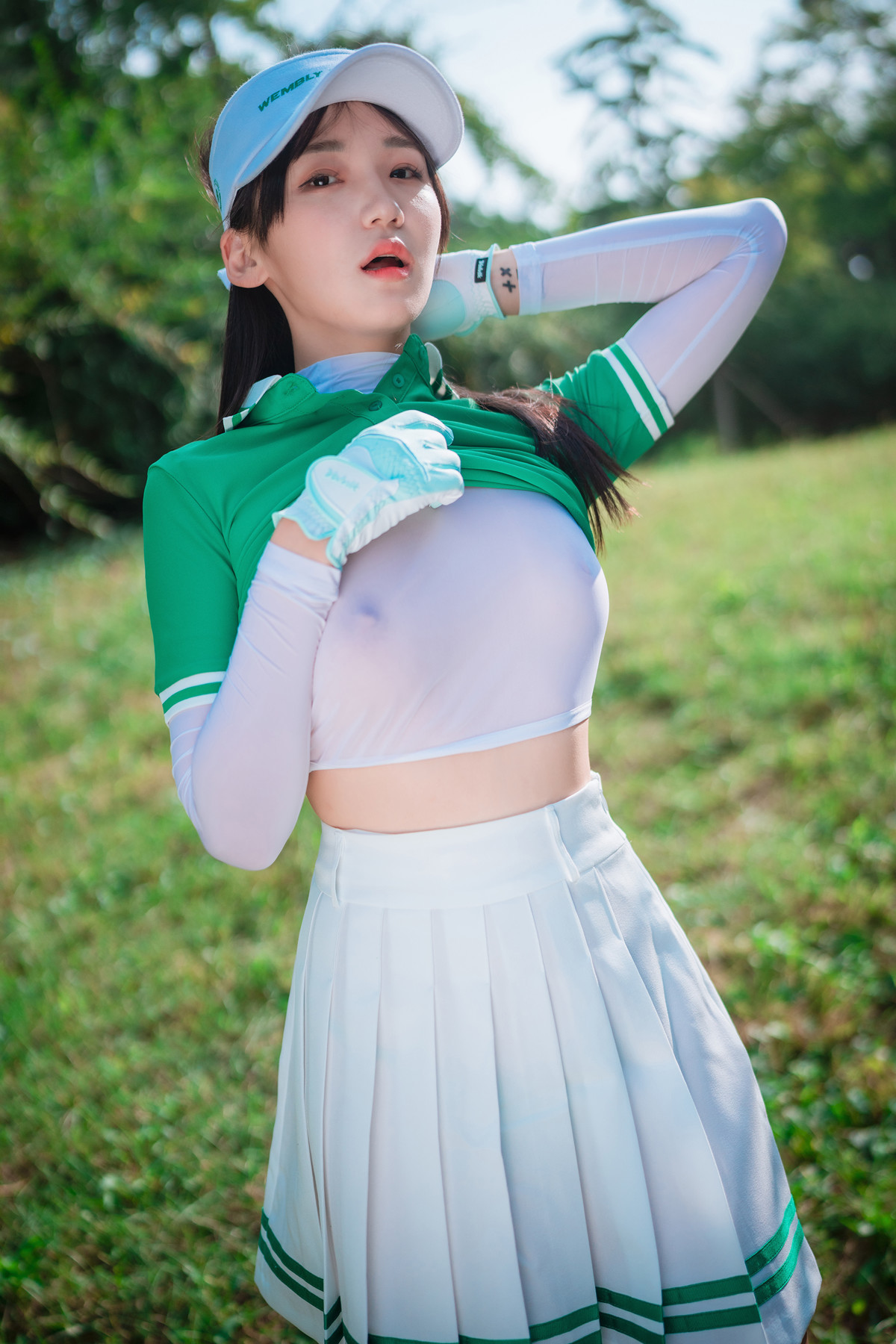 Hendoong-혠둥이-DJAWA-8216On-Green8217-Set01-12-21