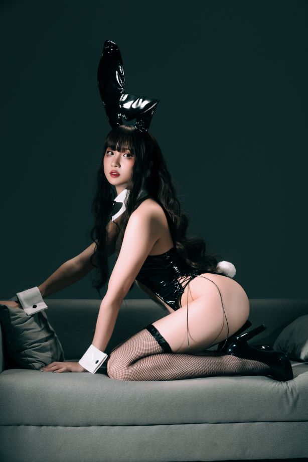 瓦斯塔亚小龙虾---Bunny-Diary兔女郎主题本-134P-236G-04-19