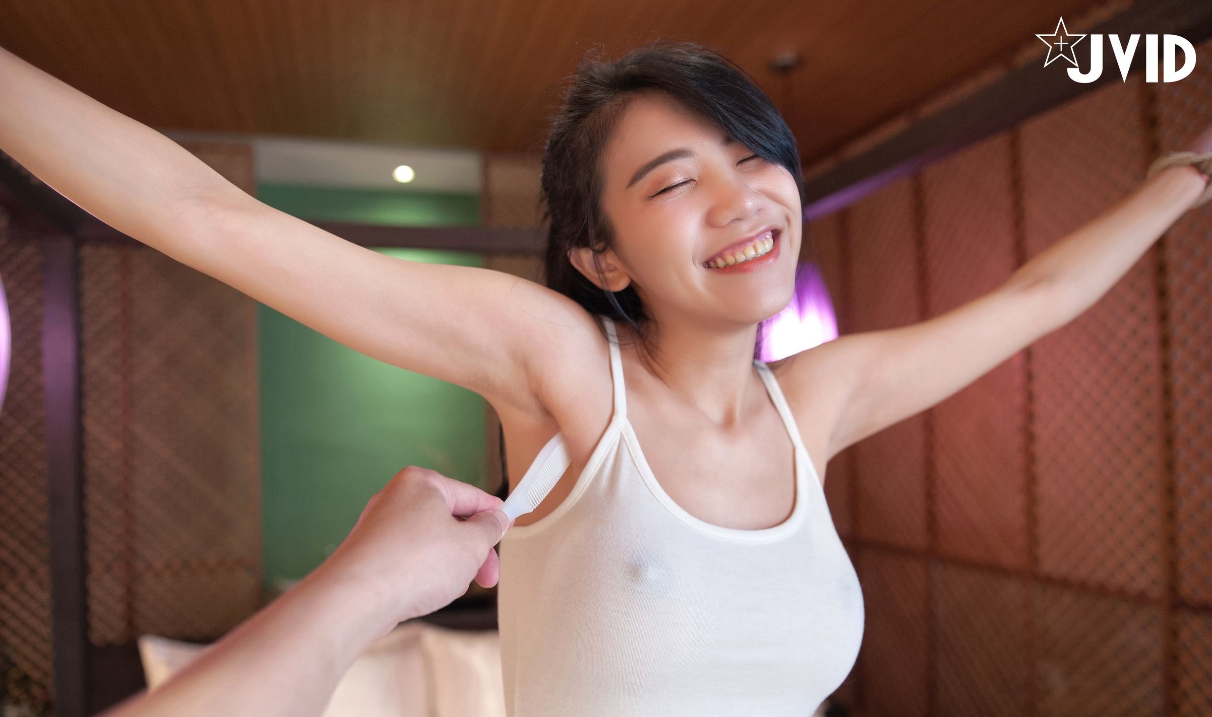 JVID-伊芙蝶---金属手铐の逃脱失败-83P1V-184G-05-07