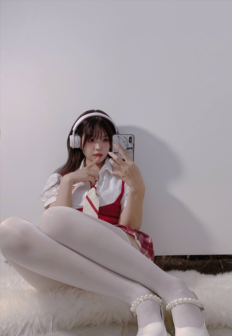 真真u---推特合集-1-432P47V-24752-MB-20240815l-08-17