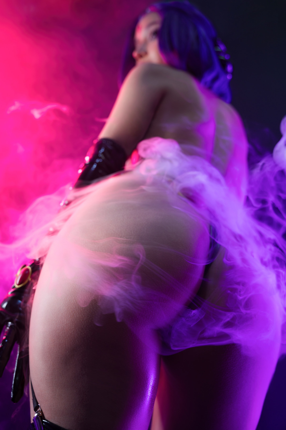 Cosplay-UmekoJ-Raven-Latex-Lingerie-Set01-02-11