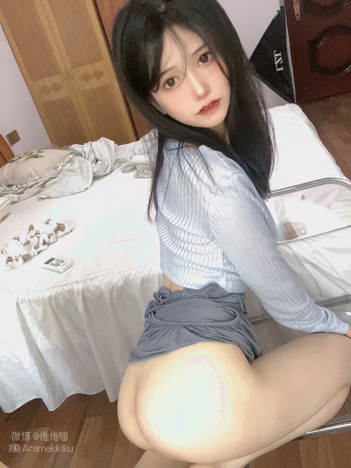 倦倦喵---吉他妹妹-01-16