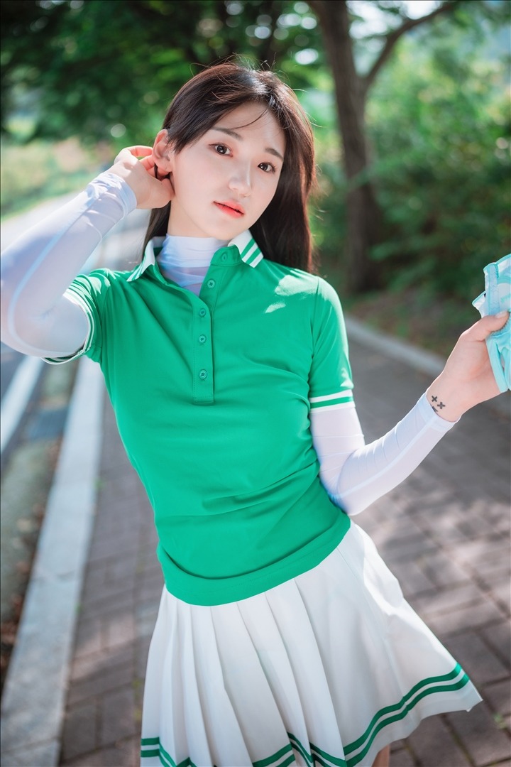 DJAWA-Photo---HENDOONG-혠둥이---On-Green-101P118GB-20240814b-08-14