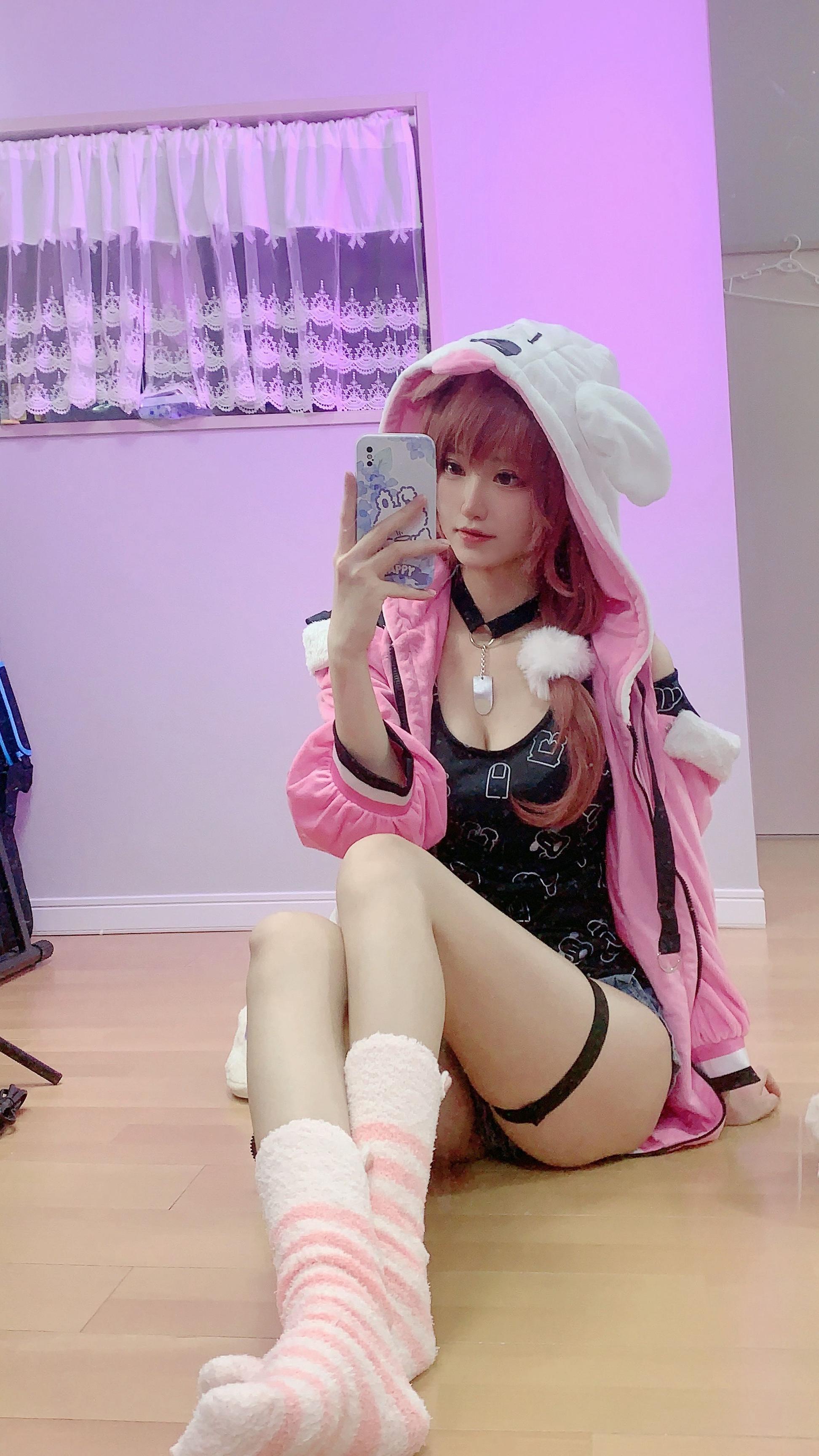 051-千阳快起床---戌神ころね-12P-3945-MB-08-27