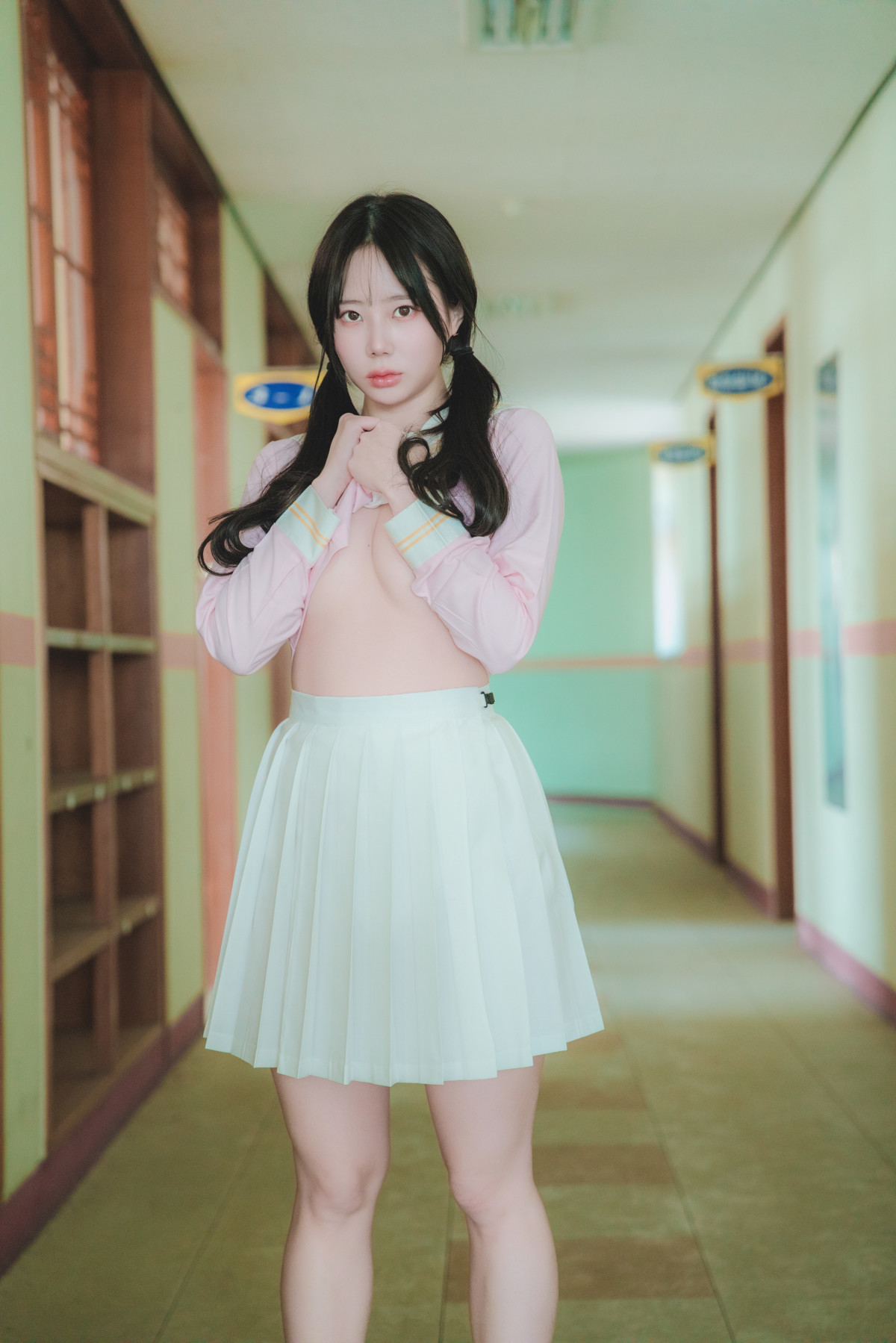 Myua-뮤아-Photobook-8220Pure8221-02-22