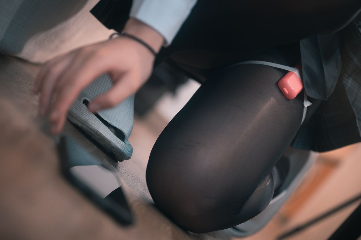 Quan冉有点饿---束缚猫猫-57P-542MB-06-21