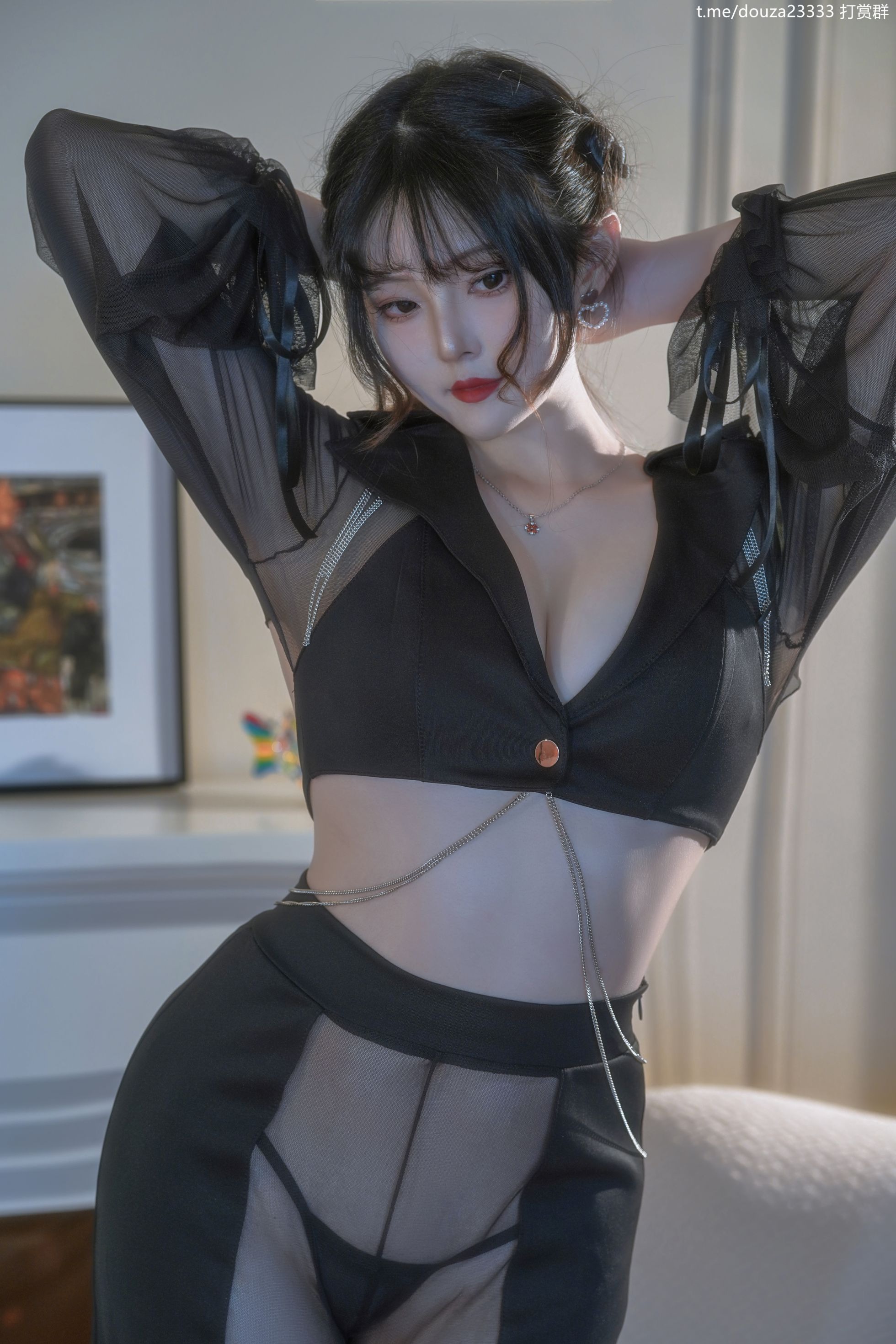 夏夏子-私房36Natsuko朦胧OL5月1打赏群资源-05-01