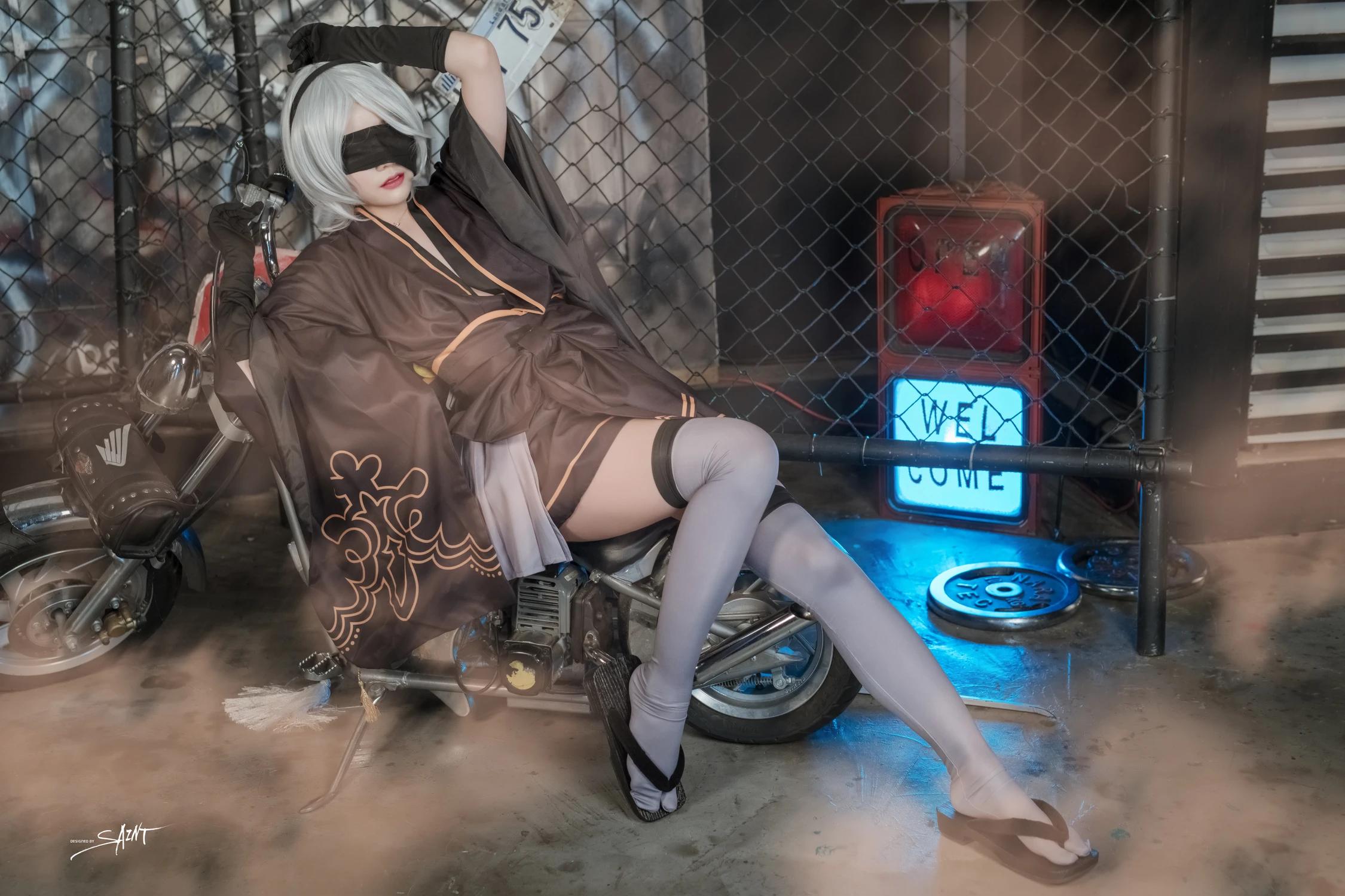 Yuna-유나-SAINT-Photolife-Nier-Automata-2B-11-10