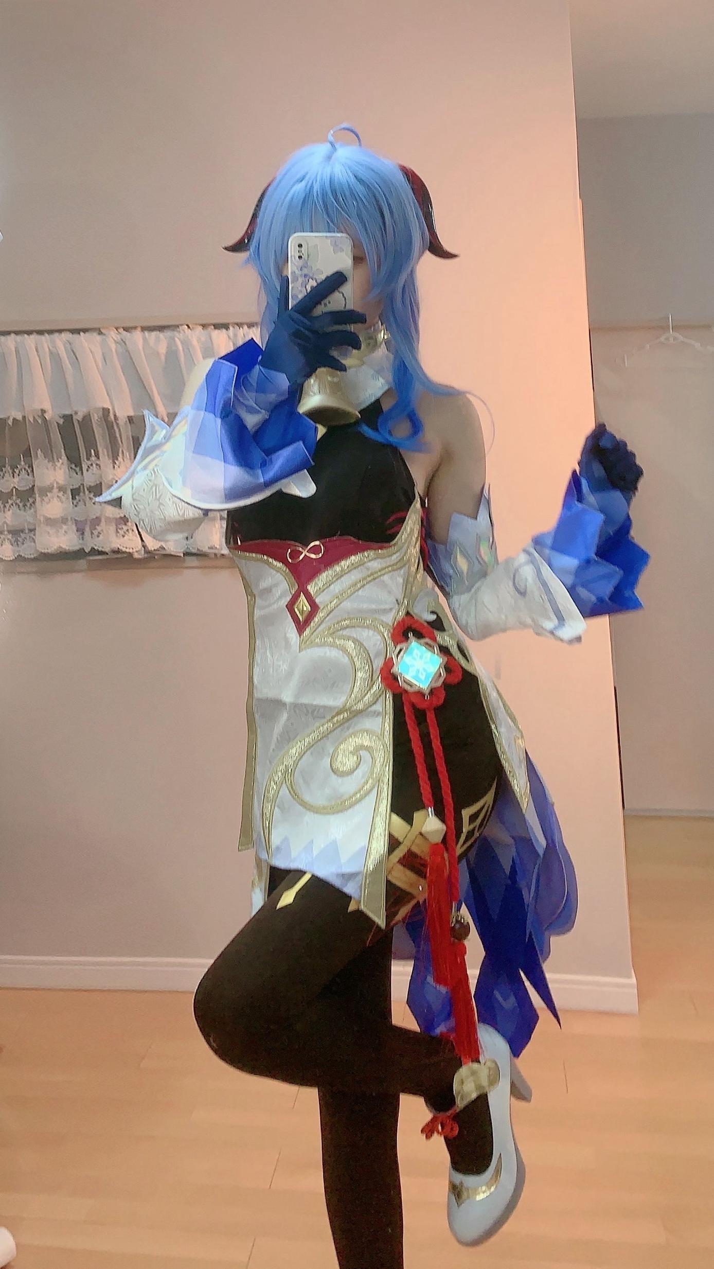 018-千阳快起床---甘雨对镜拍-13P-3869-MB-08-27