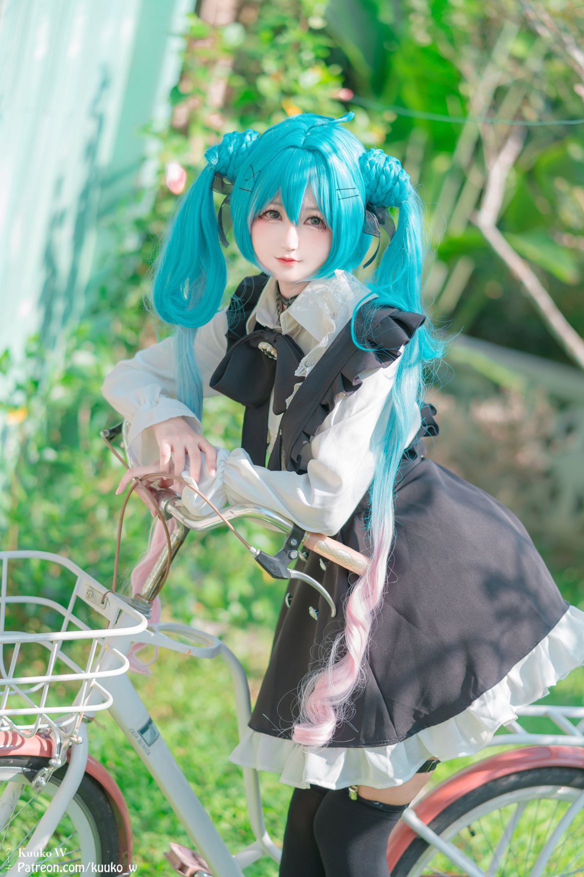 KuukoW-Miku-Hatsune-39P-03-17