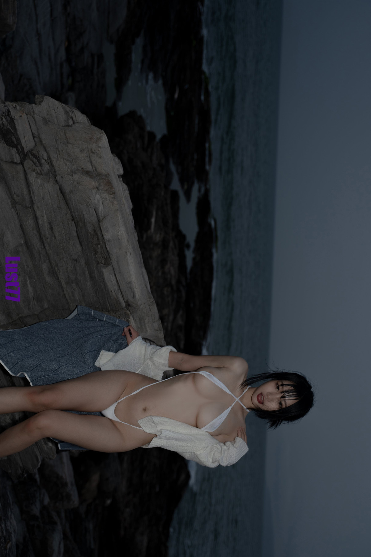 Cosplay-柒柒要乖哦-礁石海岸-Rocky-Coast-08-27