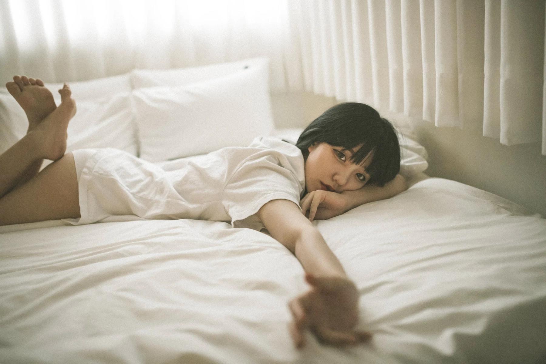 Jeong-Jenny-정제니-Moon-Night-Snap-The-First-Set01-05-07