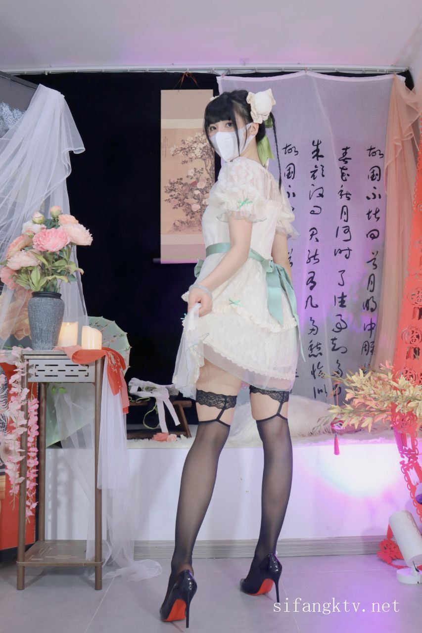 Miao喵酱x小简x奶糊-2024大型三人春晚限定-裸舞才艺-02-16