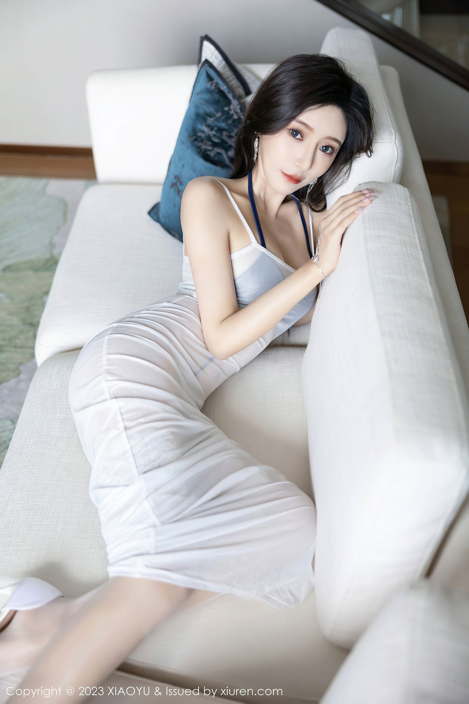 XiaoYu-Vol1052-Yanni---Wang-Xin-Yao-王馨瑶-11-09