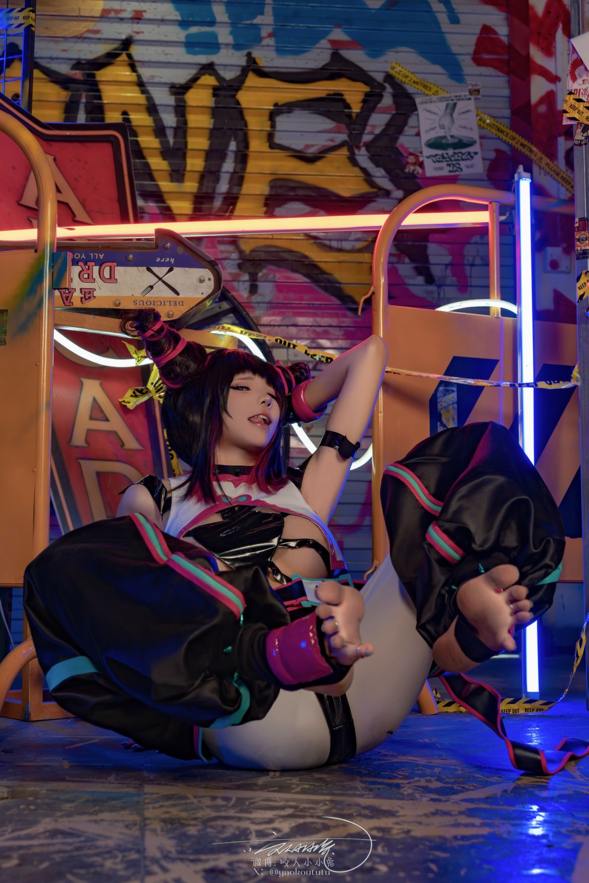 咬人小小兔-黏黏团子兔---五月作品街霸-韩蛛俐-81P1V-139GB-06-16