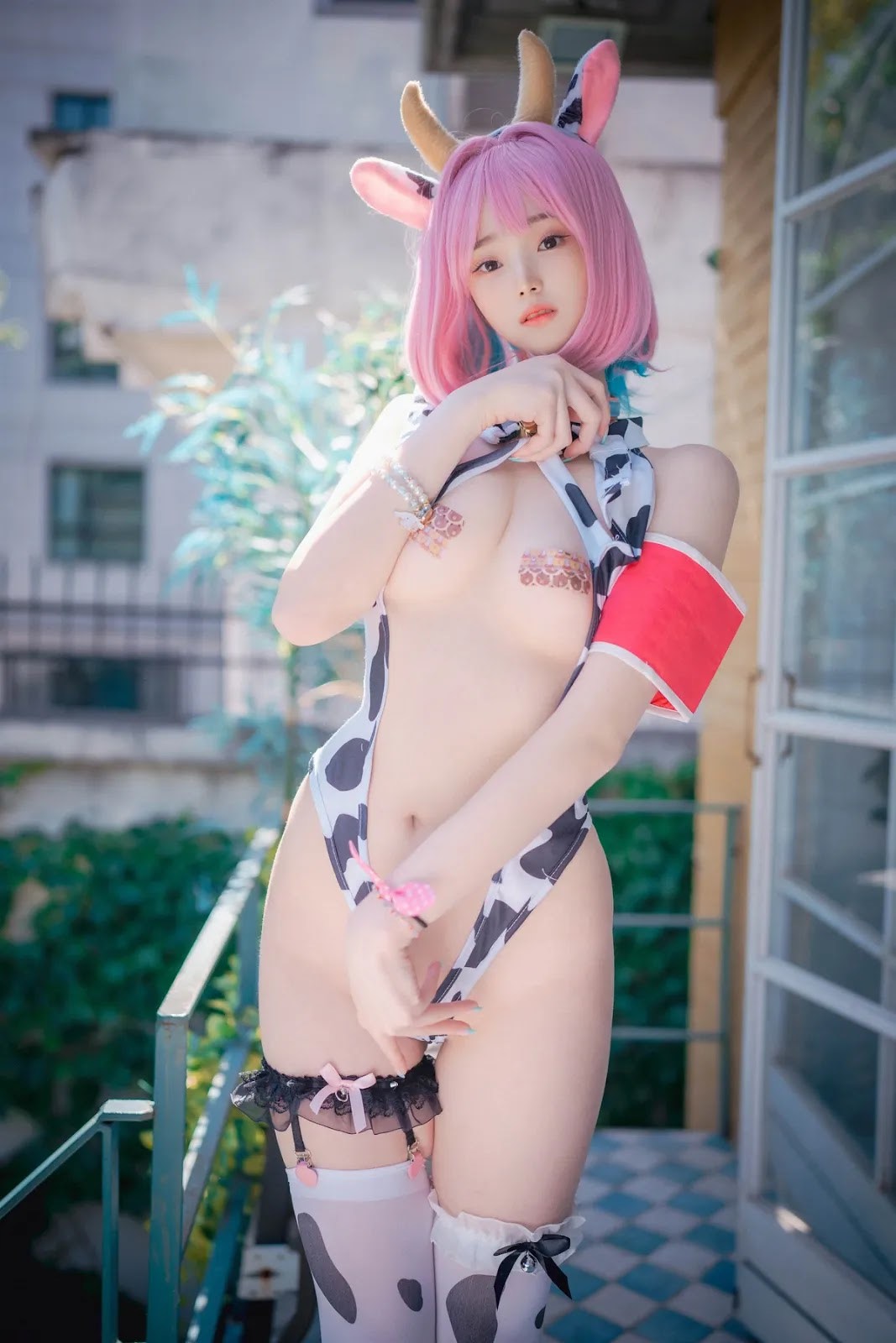 Bambi-밤비-DJAWA-Riamu8217s-Celebrating-the-Year-of-the-Cow-1-S-version-09-10