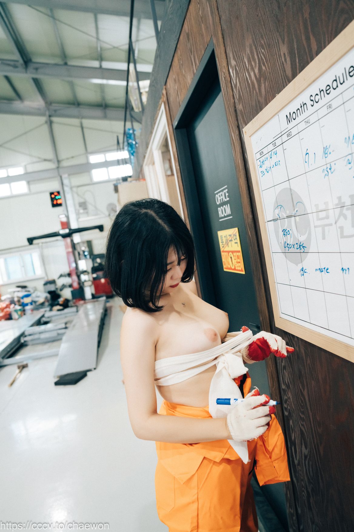 Loozy-Zia-지아---Garage-Girl-02-22