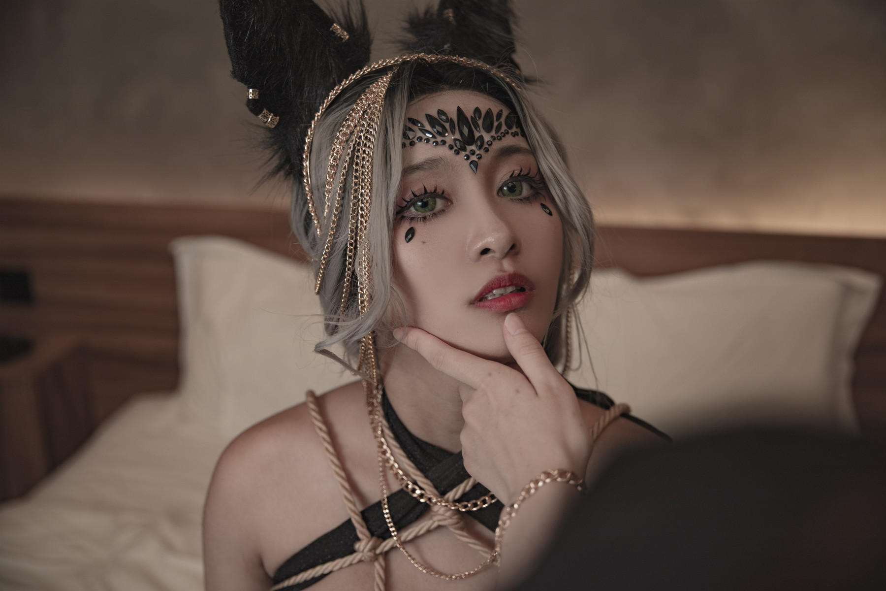 Cosplay-洛璃LoLiSAMA-狼少女-狼女的调教-Set02-01-12