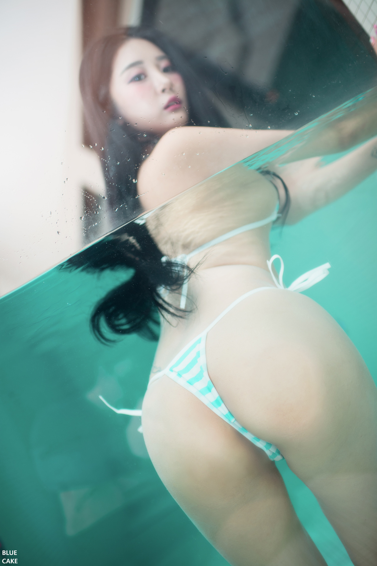 Jeong-Bomi-정보미-BLUECAKE-Mini-Bikini-Set02-03-06