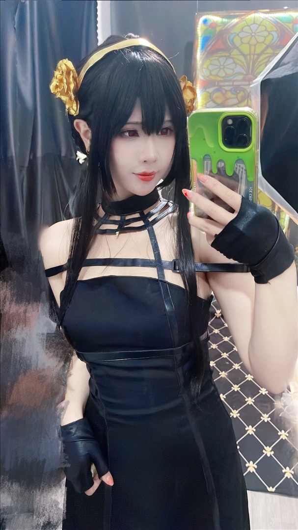 pyon-Lay---Yor-Forger-36P-16126-MB-20240901b-09-01